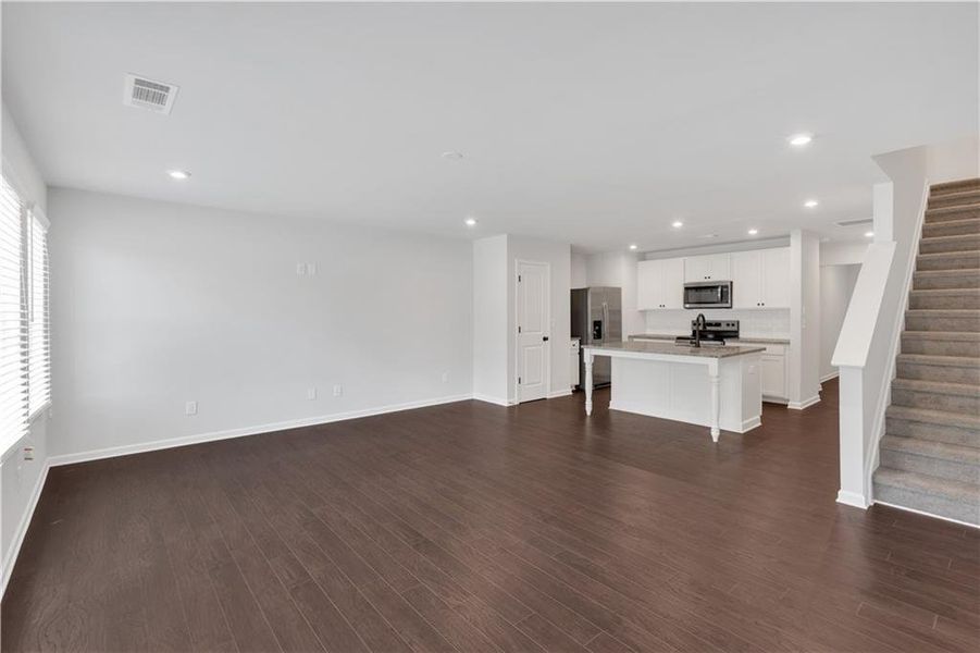 Spacious, unfurnished interior of a new home in Village Green, Adairsville (Image 28).