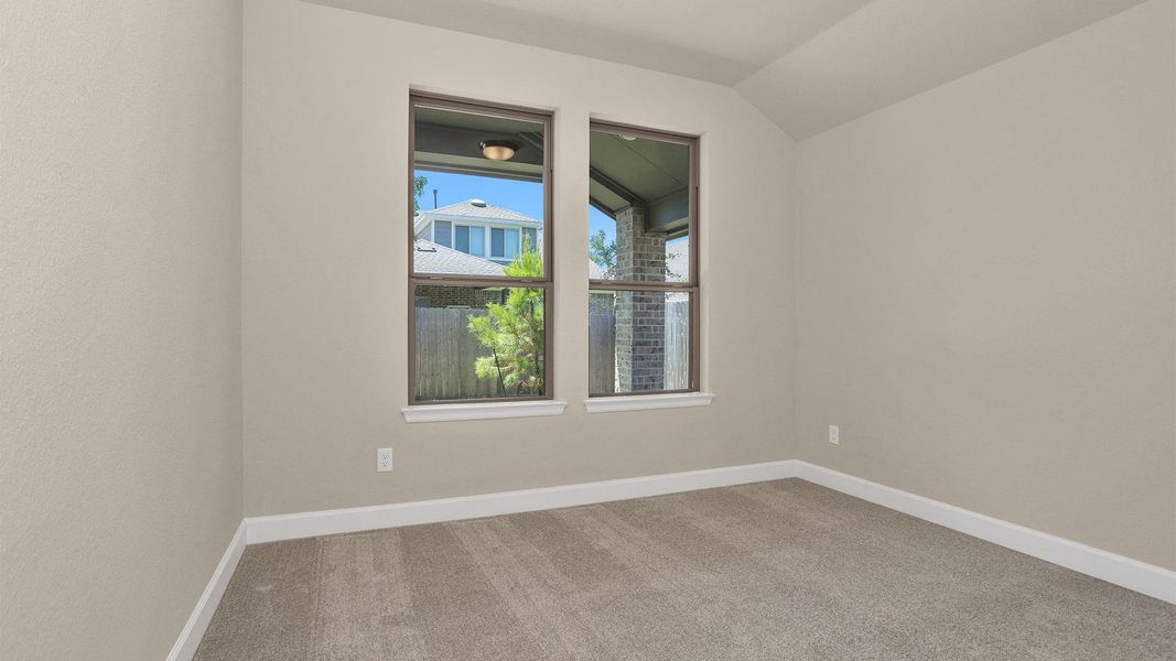 Spacious, unfurnished interior of a new home in The Woodlands Hills, Willis (Image 8).
