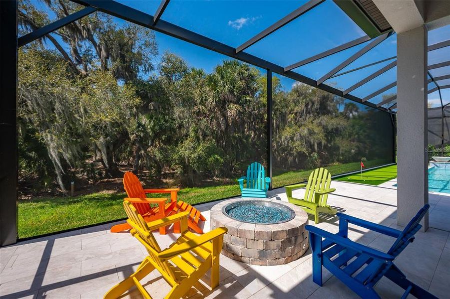 Exterior details and patio area of a home in , Sarasota (Image 27).