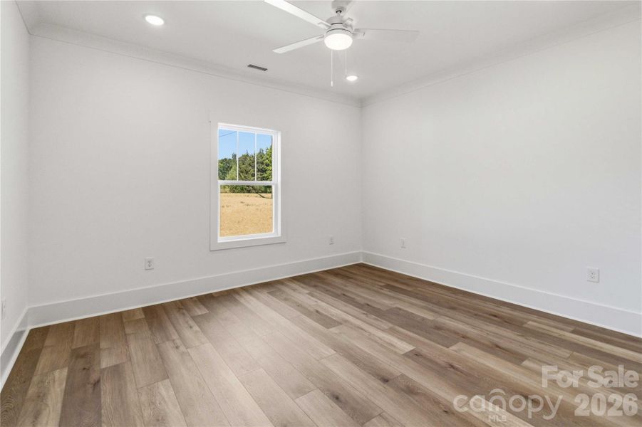 Spacious, unfurnished interior of a new home in , Clover (Image 26).