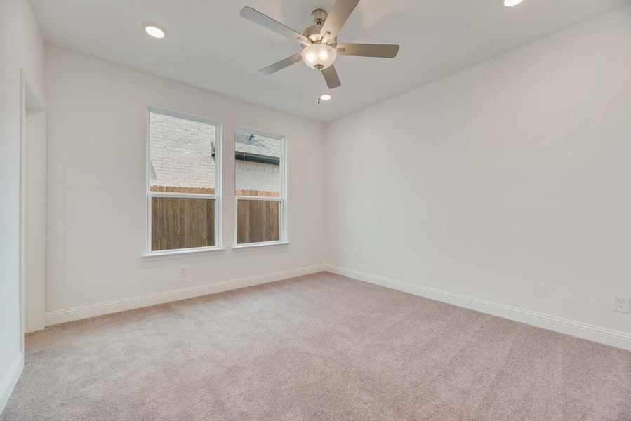 Spacious, unfurnished interior of a new home in Elevon, Lavon (Image 24).