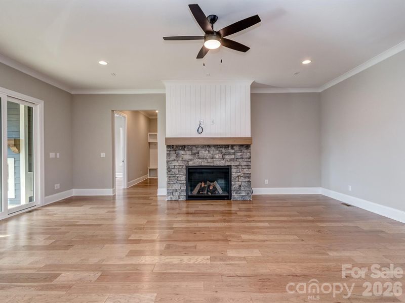 Spacious, unfurnished interior of a new home in , York (Image 29).