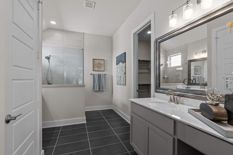 Representative furnished interior of a home built from the Mackenzie 60′ by Chesmar Homes in Esperanza, Boerne (Image 6).