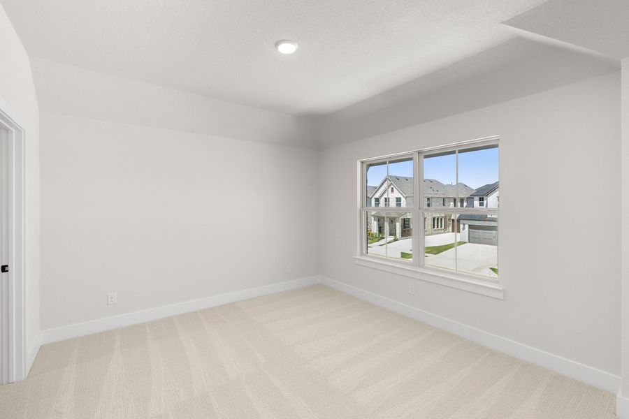 Spacious, unfurnished interior of a new home in Union Park, Little Elm (Image 24).