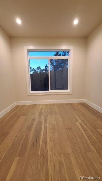 Spacious, unfurnished interior of a new home in , Crestone (Image 33).