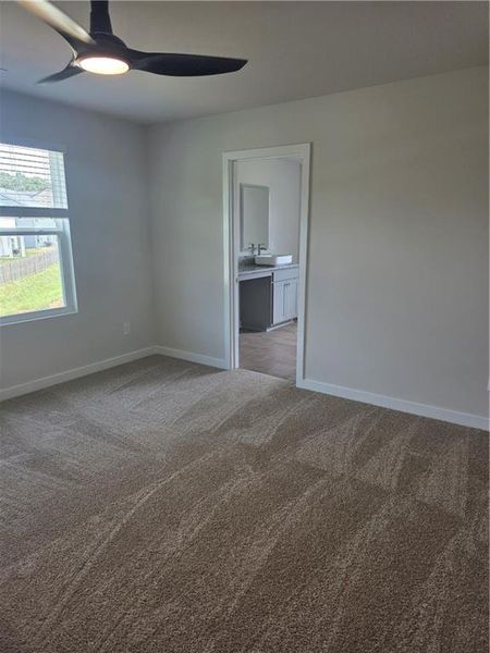Spacious, unfurnished interior of a new home in Creekbend Overlook, South Fulton (Image 18).
