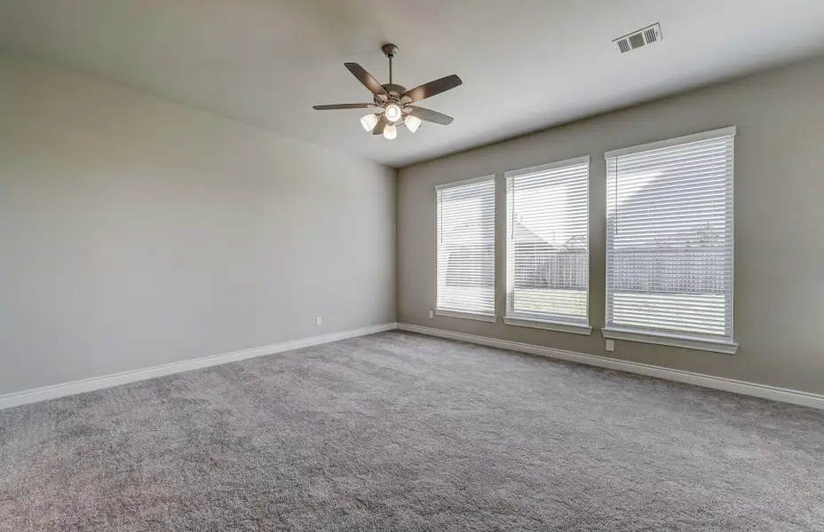 Representative unfurnished interior of a home built from the 3798 by Ravenna Homes in The Woodlands Hills 65′, Willis (Image 33).