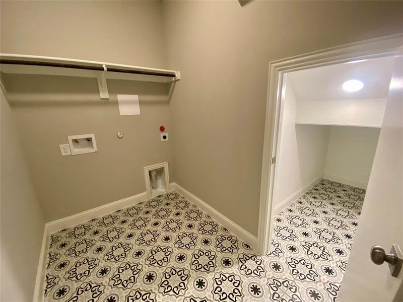 Spacious, unfurnished interior of a new home in , Crandall (Image 23).