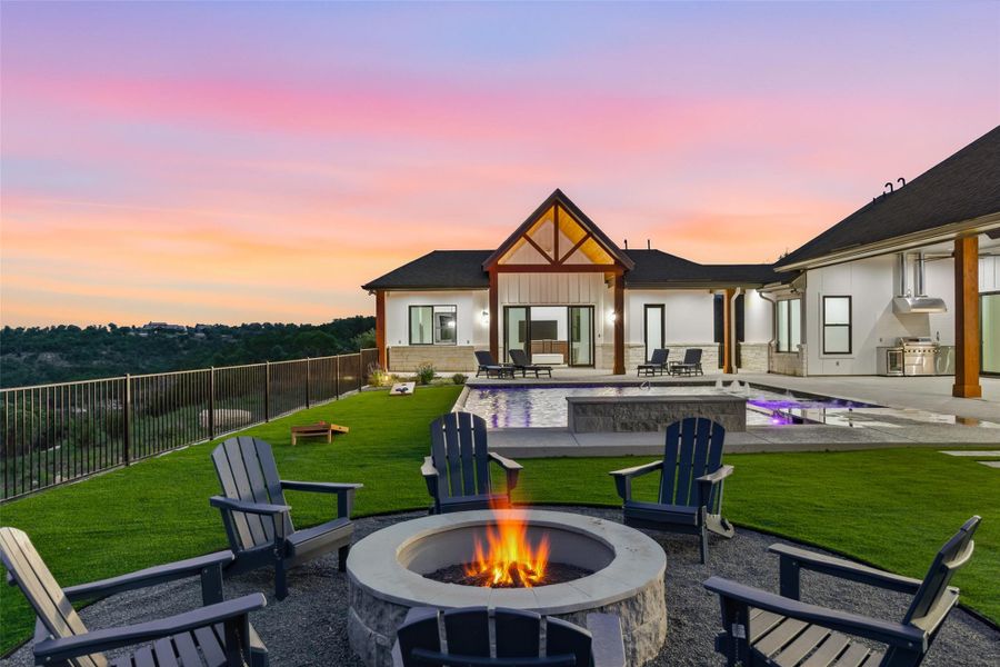 Exterior details and patio area of a home in , Johnson City (Image 30).