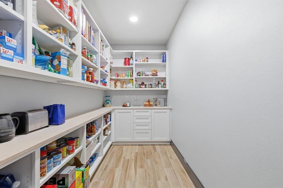 Furnished interior view inside a new home in , Kemp (Image 12).