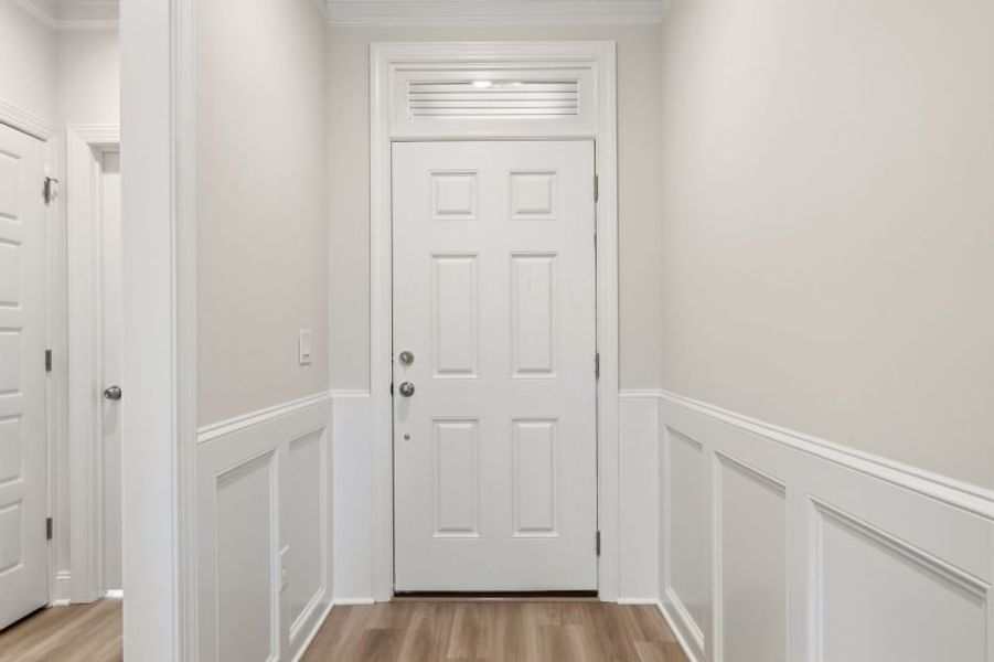 Spacious, unfurnished interior of a new home in Weybridge, Burlington (Image 24).