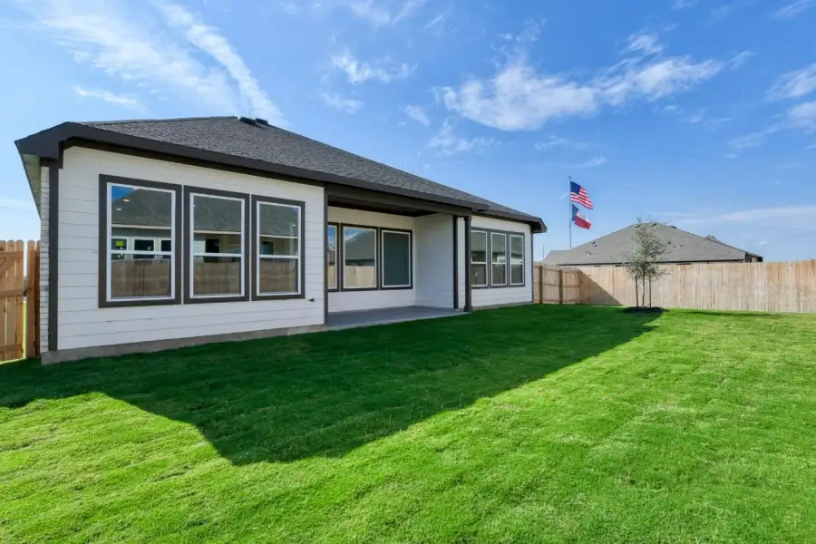Representative exterior details of a home built from the Kerrville by Ashton Woods in Saddlebrook Ranch, Schertz (Image 3).