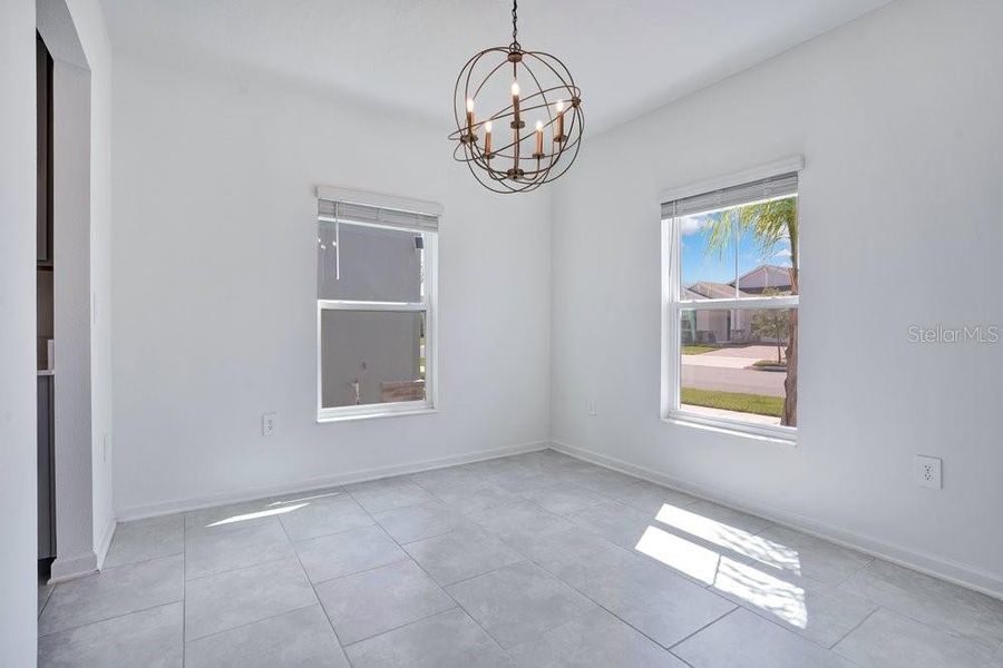 Spacious, unfurnished interior of a new home in Wellness Ridge, Clermont (Image 26).