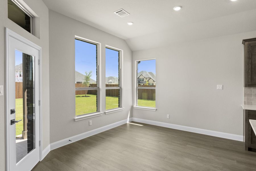 Spacious, unfurnished interior of a new home in Lovers Landing, Forney (Image 15).