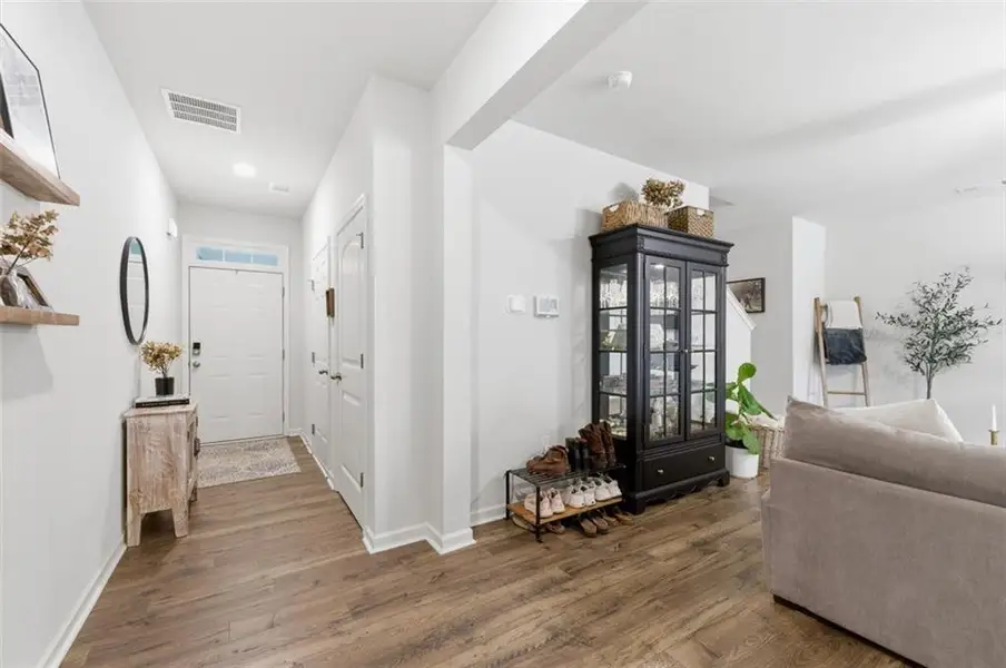 Furnished interior view inside a new home in , Dahlonega (Image 7).