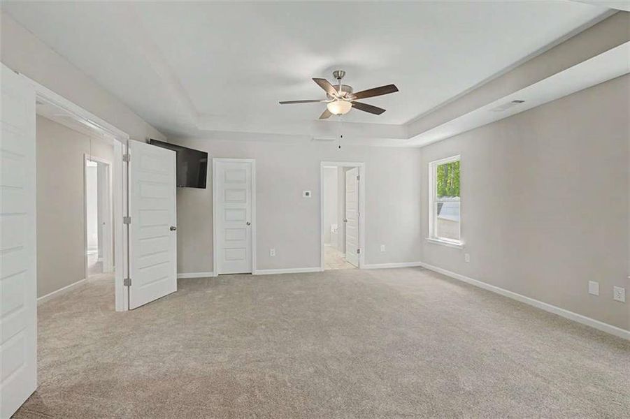 Spacious, unfurnished interior of a new home in Traditions at Cedarcrest, Dallas (Image 29).