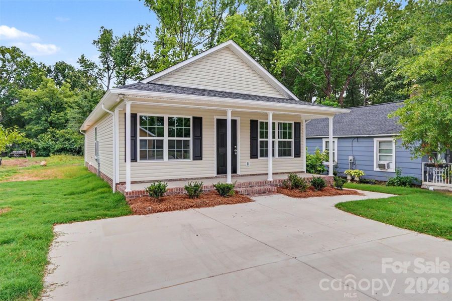 Image 33 of a home in . Image 33 of a home in .