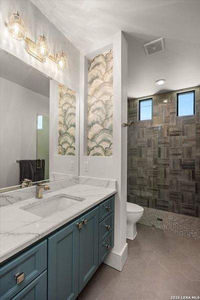 Furnished interior view inside a new home in , Fair Oaks Ranch (Image 37).