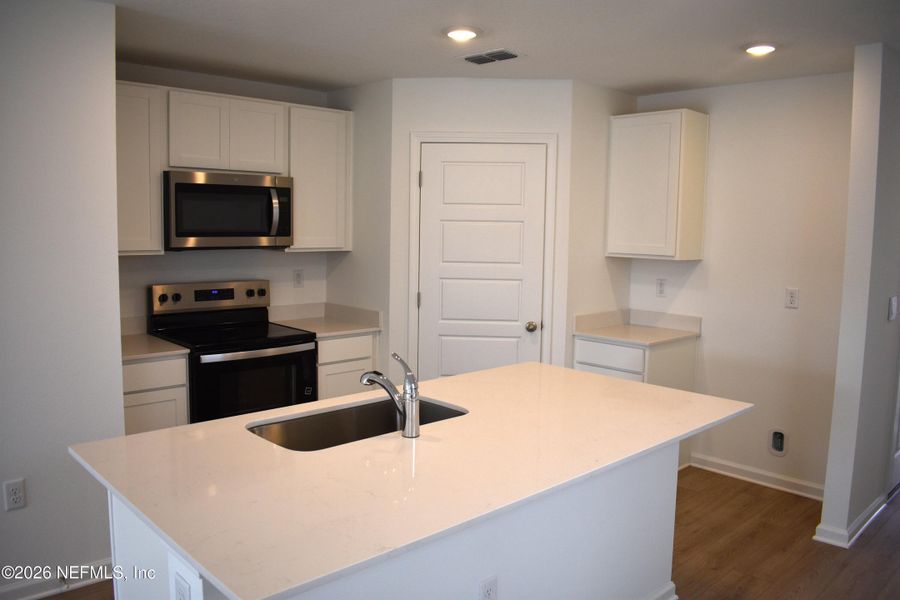 Furnished interior view inside a new home in Irongate Villas, Jacksonville (Image 18).