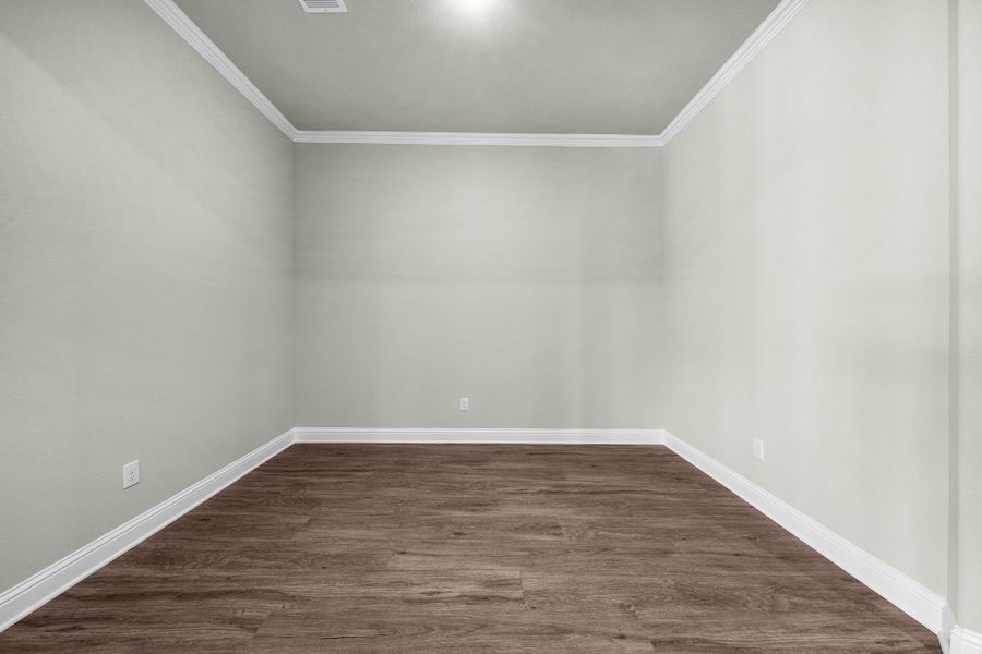 Spacious, unfurnished interior of a new home in Lakeview Estates, Canton (Image 23).