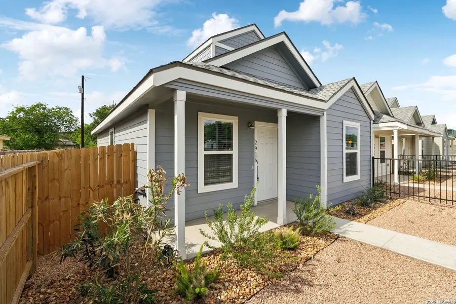 Image 16 of a home in . Image 16 of a home in .