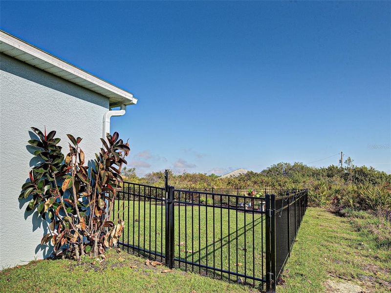 Exterior details and patio area of a home in , Port Charlotte (Image 4). Exterior details and patio area of a home in , Port Charlotte (Image 4).