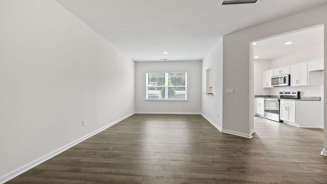 Spacious, unfurnished interior of a new home in Brookside Ridge Townhomes, Greer (Image 13).