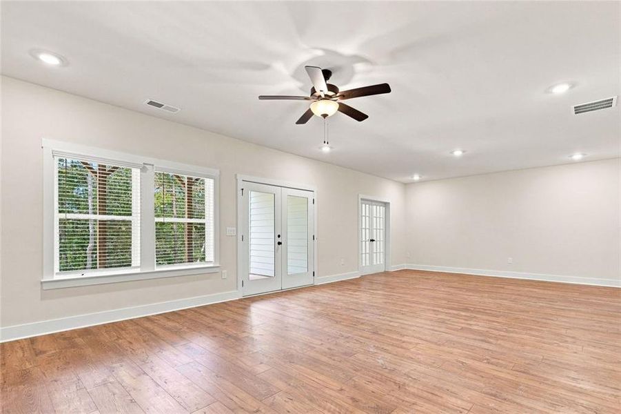 Spacious, unfurnished interior of a new home in , Ellijay (Image 35).