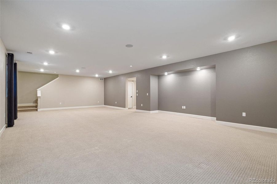 Spacious, unfurnished interior of a new home in Farmlore, Brighton (Image 31).