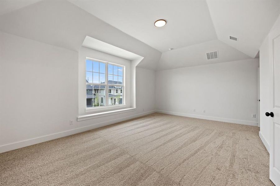 Spacious, unfurnished interior of a new home in North Square at Uptown, Celina (Image 20).