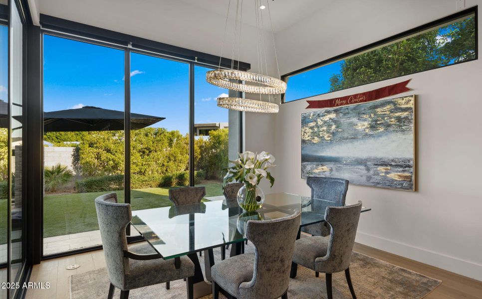 38-web-or-mls-Dining Nook1