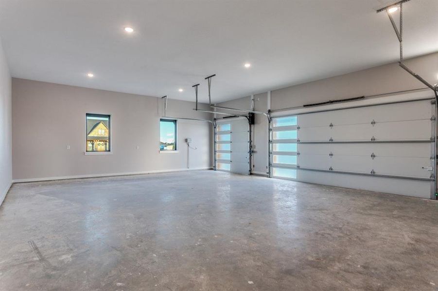 Spacious, unfurnished interior of a new home in , Godley (Image 25).