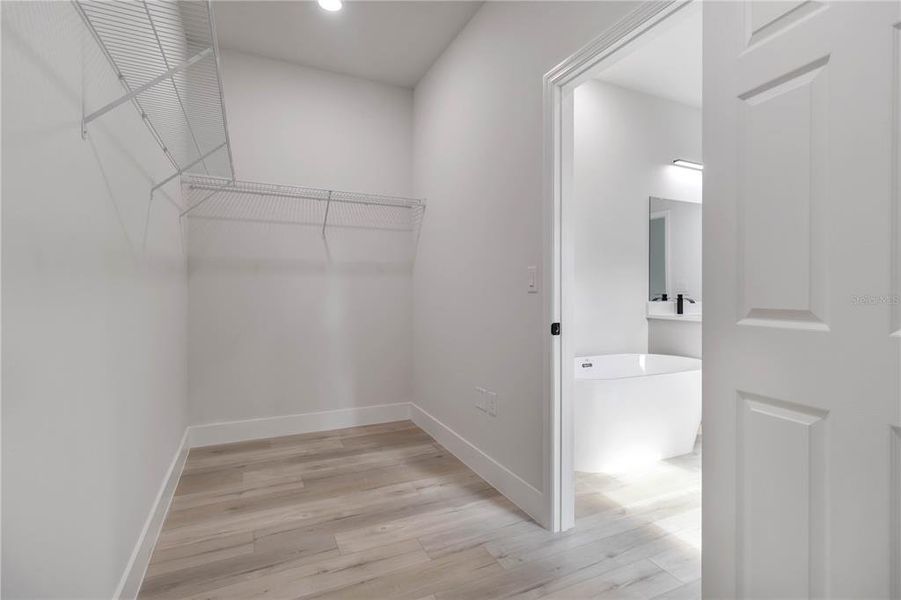 Spacious, unfurnished interior of a new home in , Palm Bay (Image 28). Spacious, unfurnished interior of a new home in , Palm Bay (Image 28).