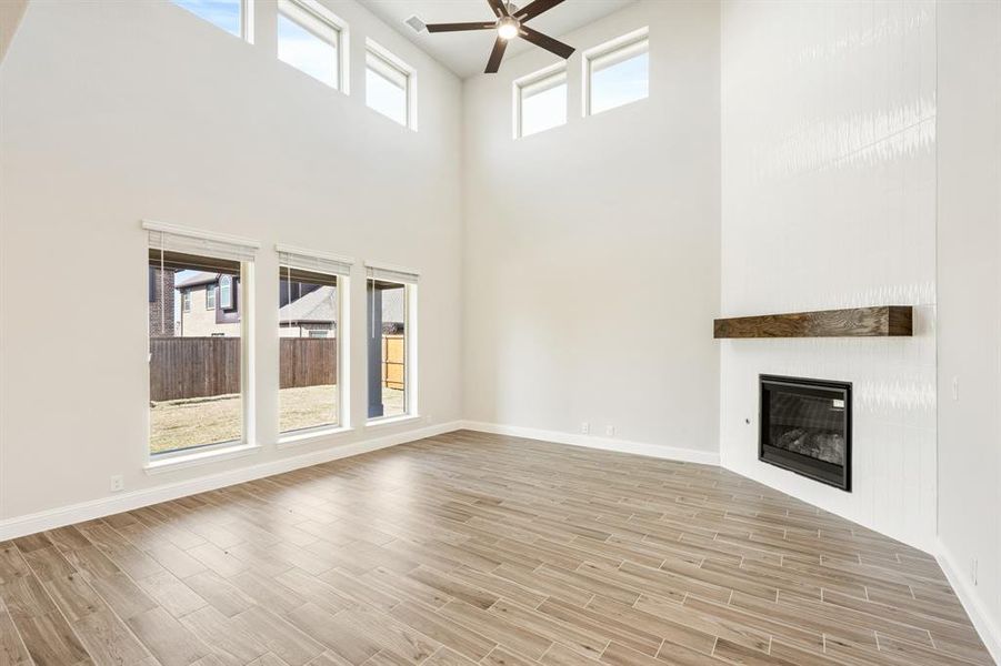 Spacious, unfurnished interior of a new home in Somerset, Mansfield (Image 25).