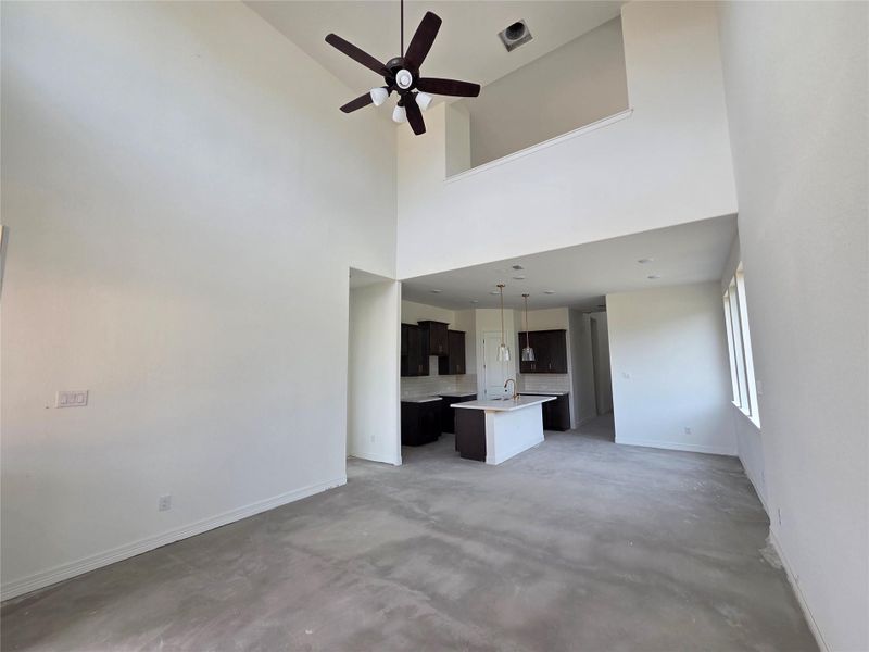 Spacious, unfurnished interior of a new home in Emory Glen, Magnolia (Image 7). Spacious, unfurnished interior of a new home in Emory Glen, Magnolia (Image 7).