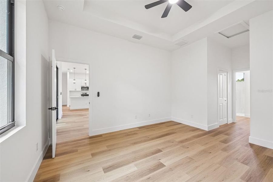 Spacious, unfurnished interior of a new home in , North Port (Image 14).