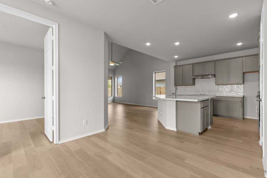 2,303sf New Home in Castroville, TX. - Slide 9 2,303sf New Home in Castroville, TX. - Slide 9