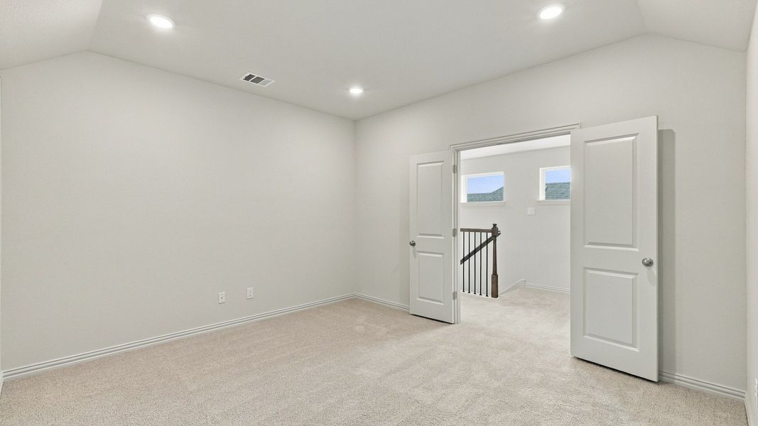 Furnished interior view inside a new home in Westridge Journey, McKinney (Image 32).