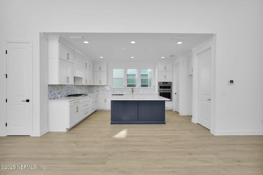 Furnished interior view inside a new home in , Ponte Vedra (Image 10).
