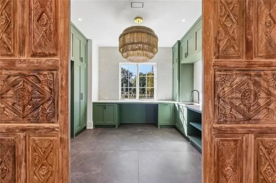 Image 119 of a home in .