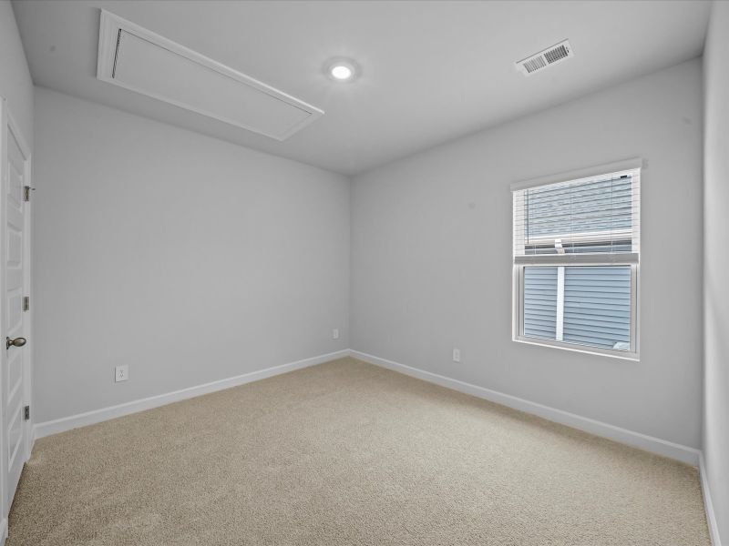 Spacious, unfurnished interior of a new home in Vickery Station, Woodruff (Image 14).