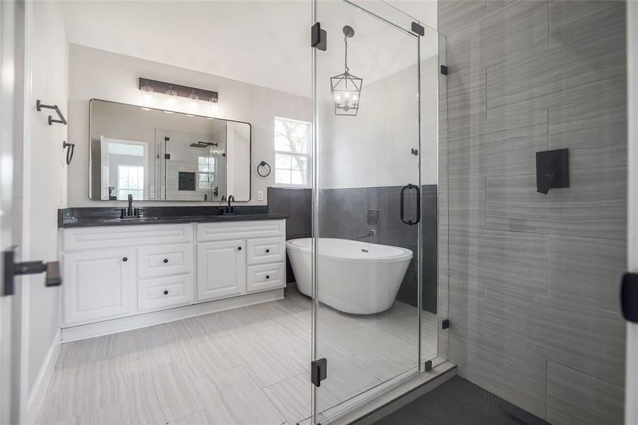 This amazing, spa-like luxury ensuite bathroom will serve as your daily spa-getaway.