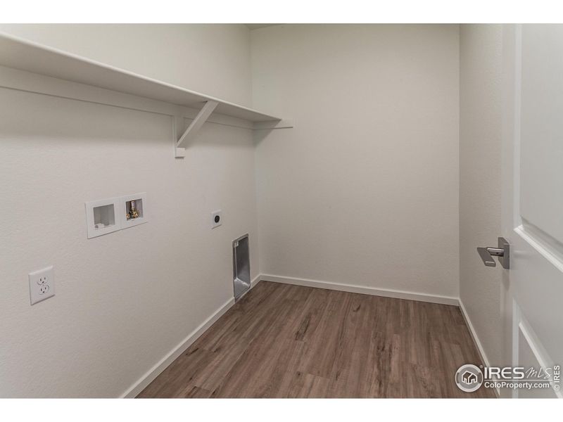 EXAMPLE PHOTOS: LAUNDRY