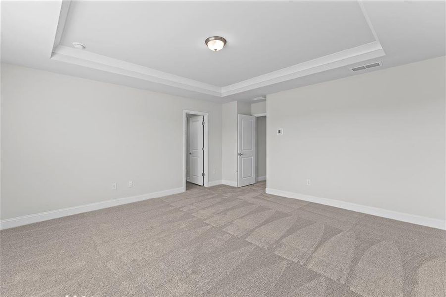 Spacious, unfurnished interior of a new home in Overland, Locust Grove (Image 17).