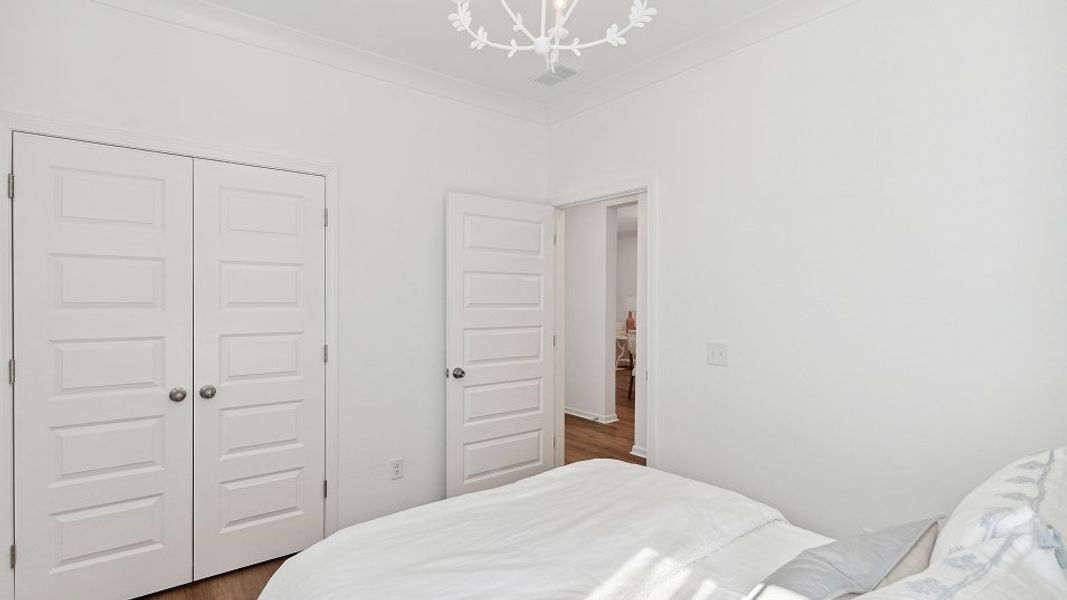 1429 Drake Bed3 2of2 6 3 25