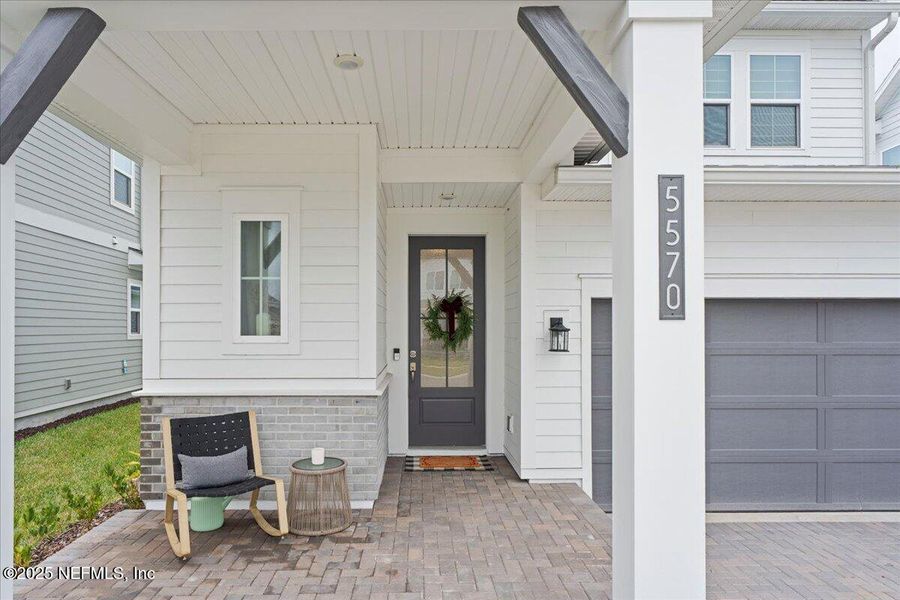 Exterior details and patio area of a home in , Jacksonville (Image 3).