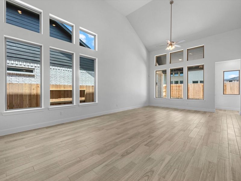 Spacious, unfurnished interior of a new home in The Trails, New Caney (Image 21).