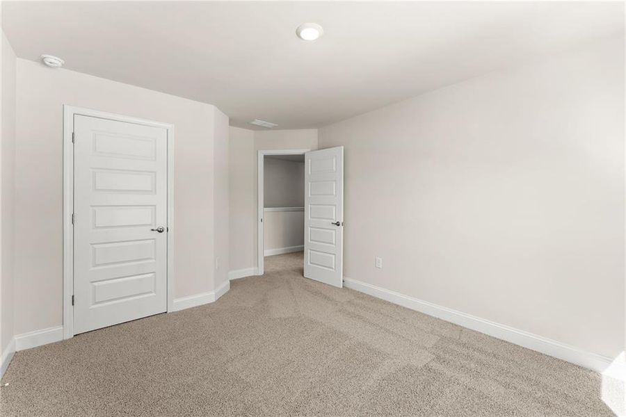 Spacious, unfurnished interior of a new home in Magnolia Villas, Cornelia (Image 37).