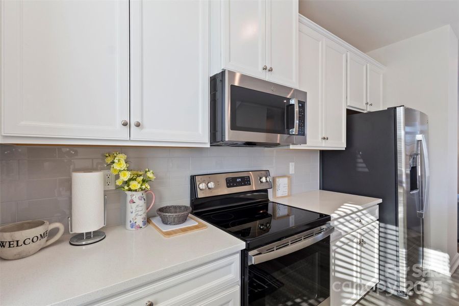 Furnished interior view inside a new home in , Gastonia (Image 5).