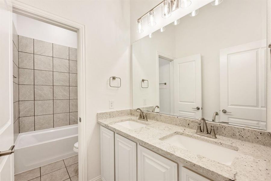 Furnished interior view inside a new home in Hampton Park, Glenn Heights (Image 17). Furnished interior view inside a new home in Hampton Park, Glenn Heights (Image 17).